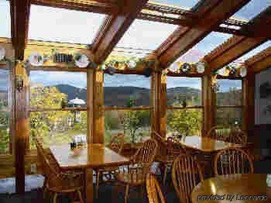 Cascades Lodge كيلنغتون المطعم الصورة